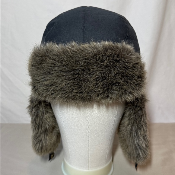 Eddie Bauer Charcoal Gray Trapper Hat with Faux Fur - Picture 1 of 9